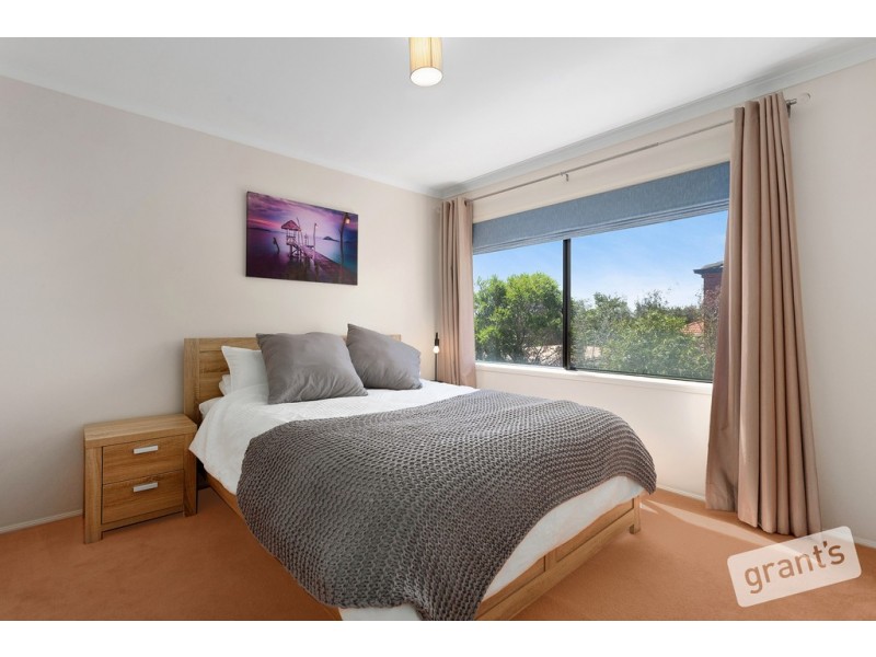 4 Dover Court, Narre Warren South VIC 3805