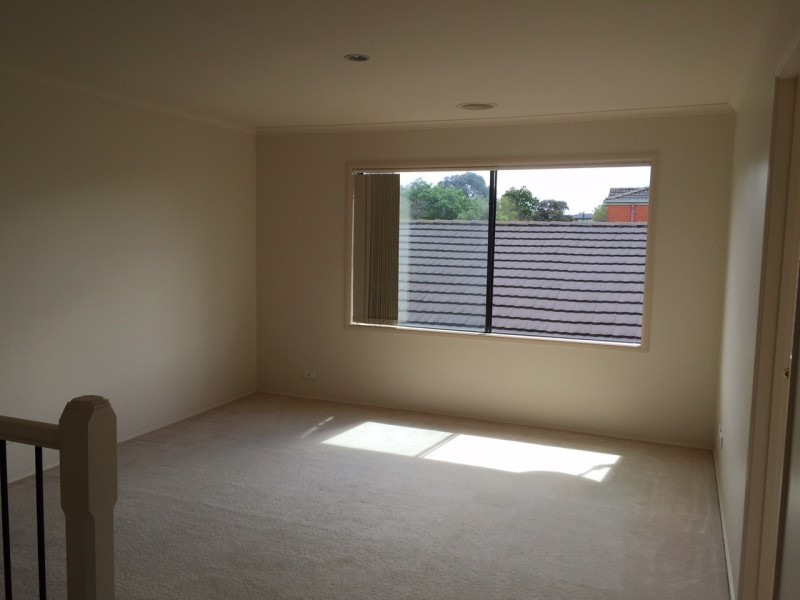 10 Broadland Way, Narre Warren South VIC 3805