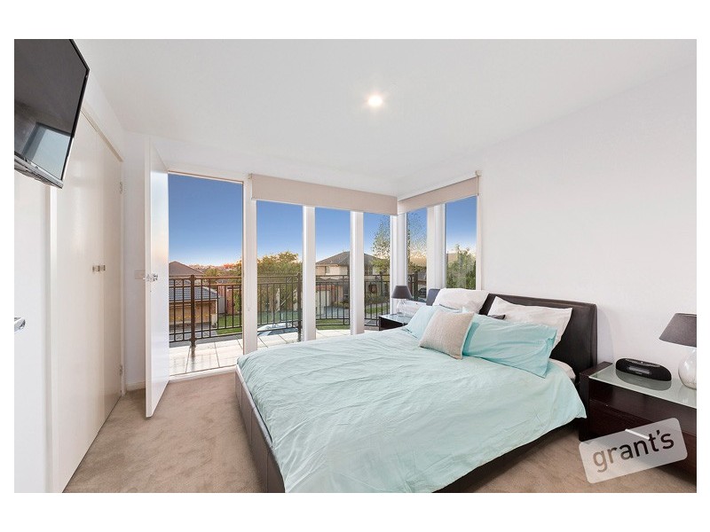 35 Macquarie Circuit, Pakenham VIC 3810