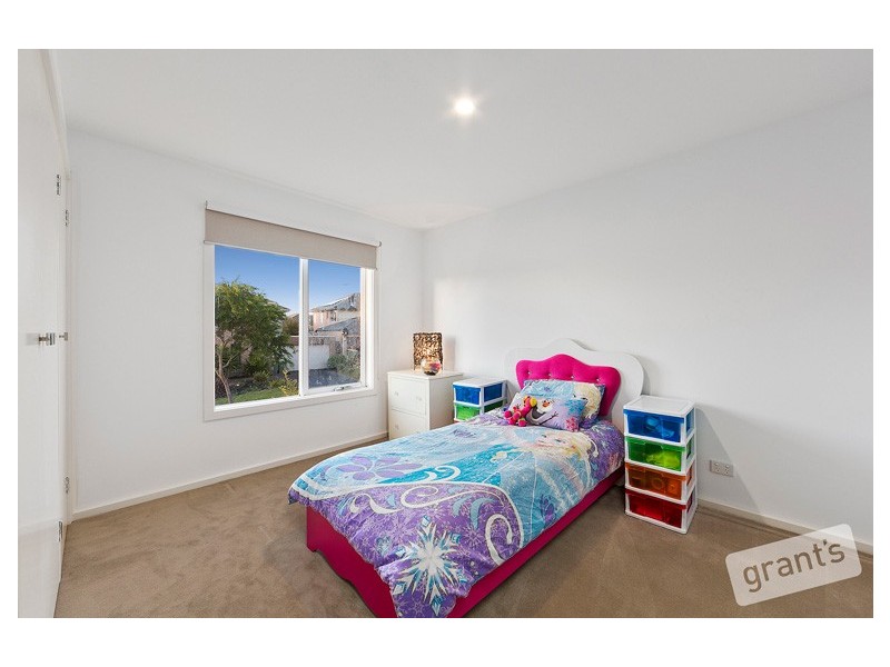 35 Macquarie Circuit, Pakenham VIC 3810