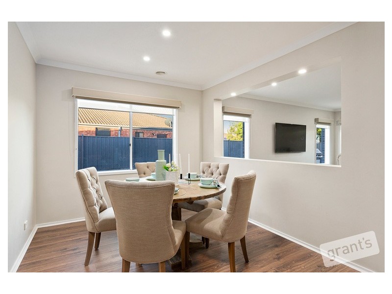 19 Saltbush Avenue, Lyndhurst VIC 3975