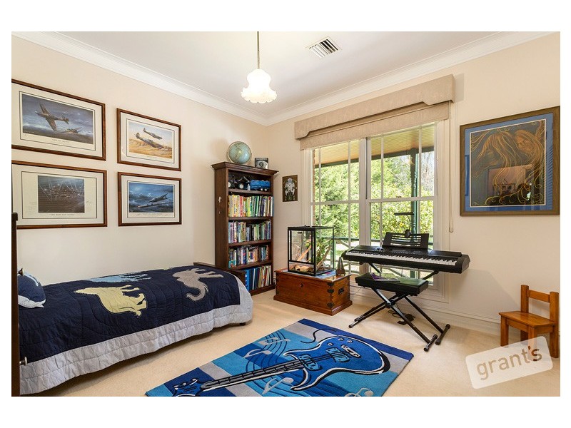 232 Eramosa Road West, Moorooduc VIC 3933