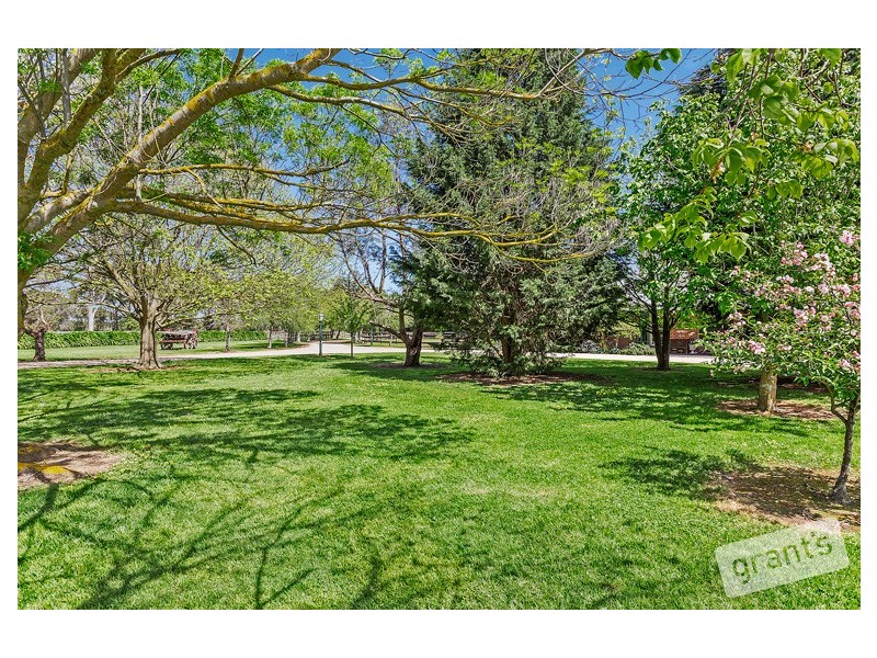 232 Eramosa Road West, Moorooduc VIC 3933