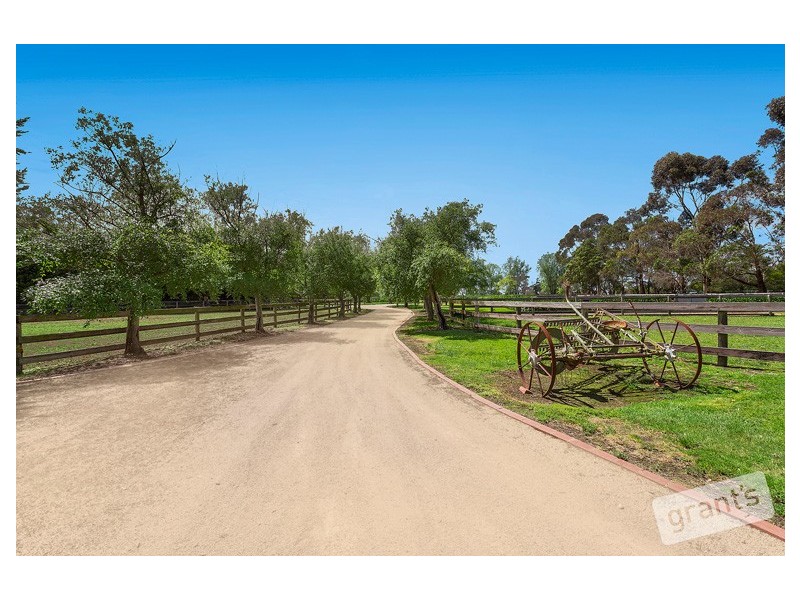 232 Eramosa Road West, Moorooduc VIC 3933
