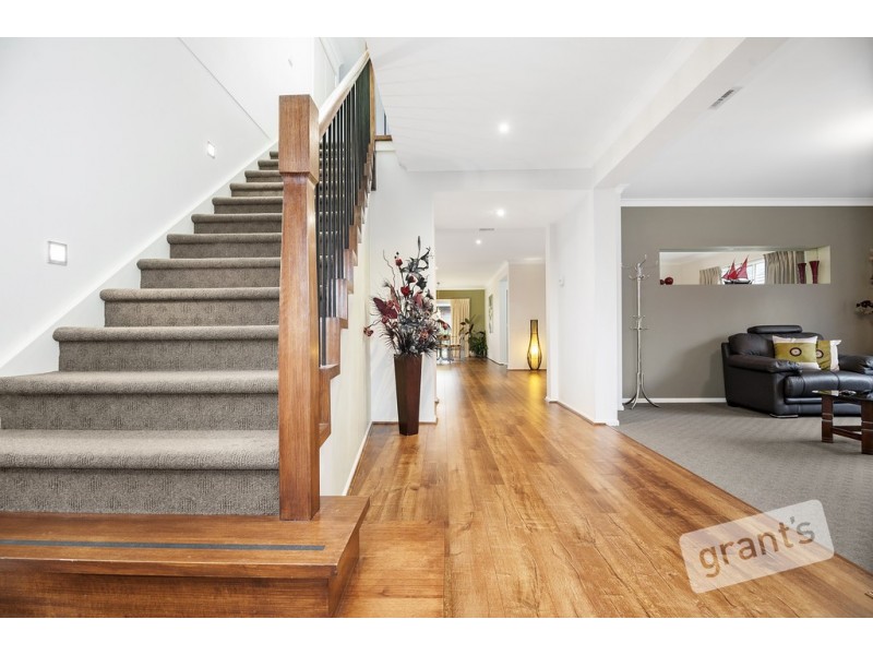 4 Prosperity Avenue, Cranbourne North VIC 3977