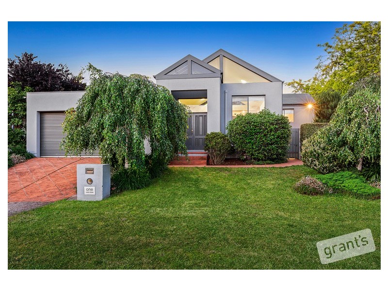 1 Cord Close, Berwick VIC 3806