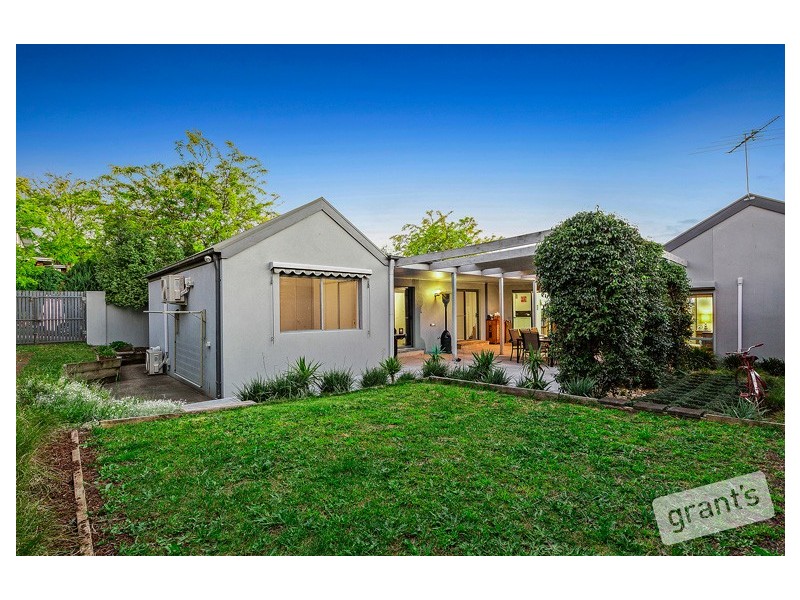 1 Cord Close, Berwick VIC 3806