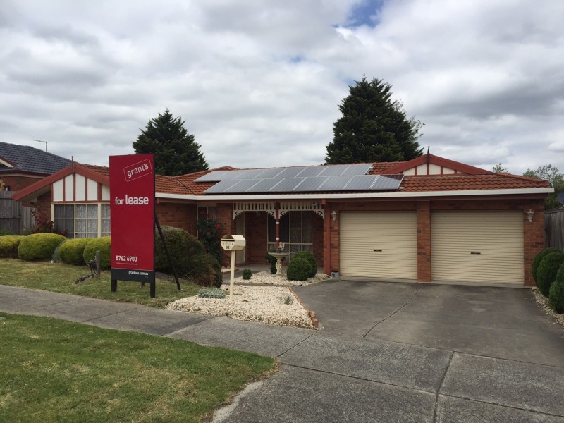 82 Amber Crescent, Narre Warren VIC 3805