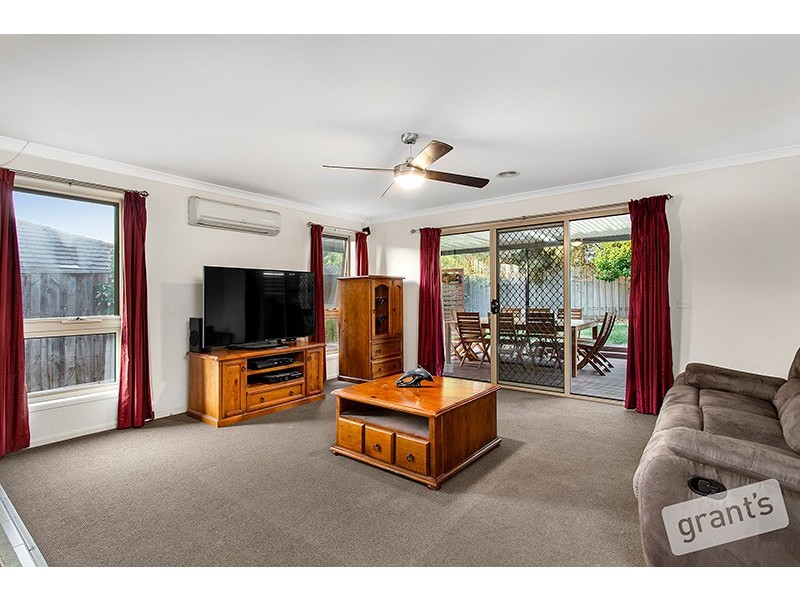 19 Mikasa Place, Pakenham VIC 3810