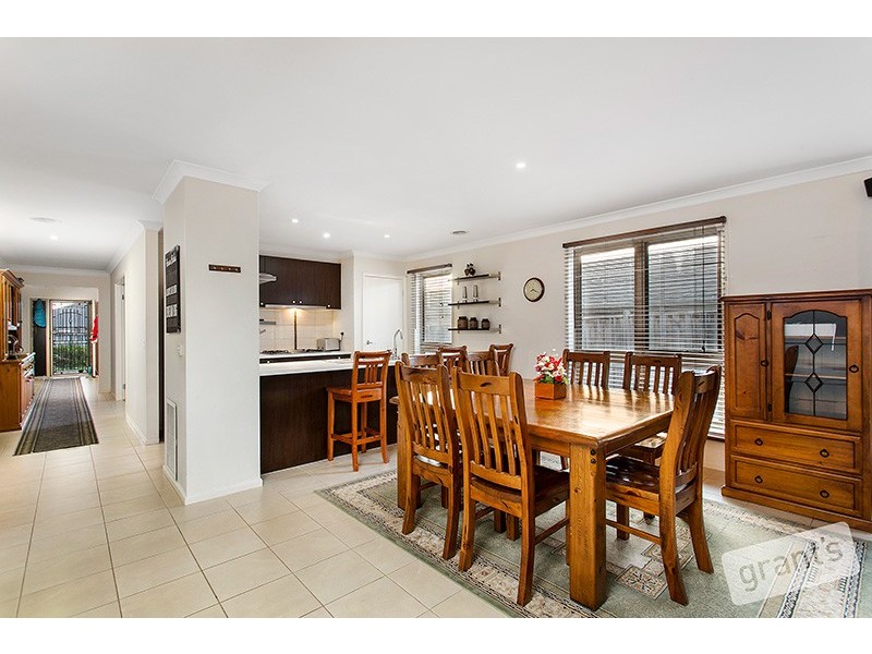 19 Mikasa Place, Pakenham VIC 3810