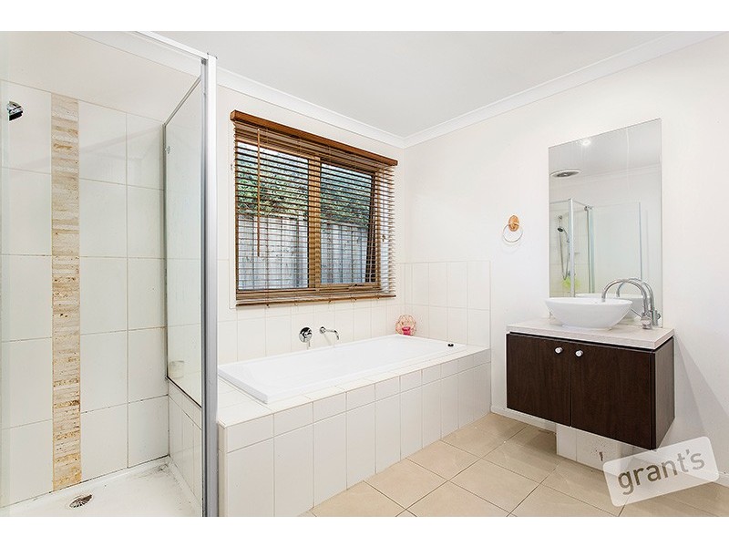 19 Mikasa Place, Pakenham VIC 3810