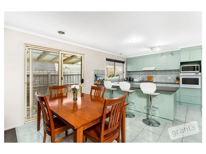 9 Wilona Way, Berwick VIC 3806