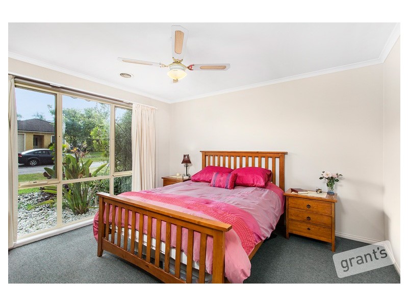 9 Wilona Way, Berwick VIC 3806