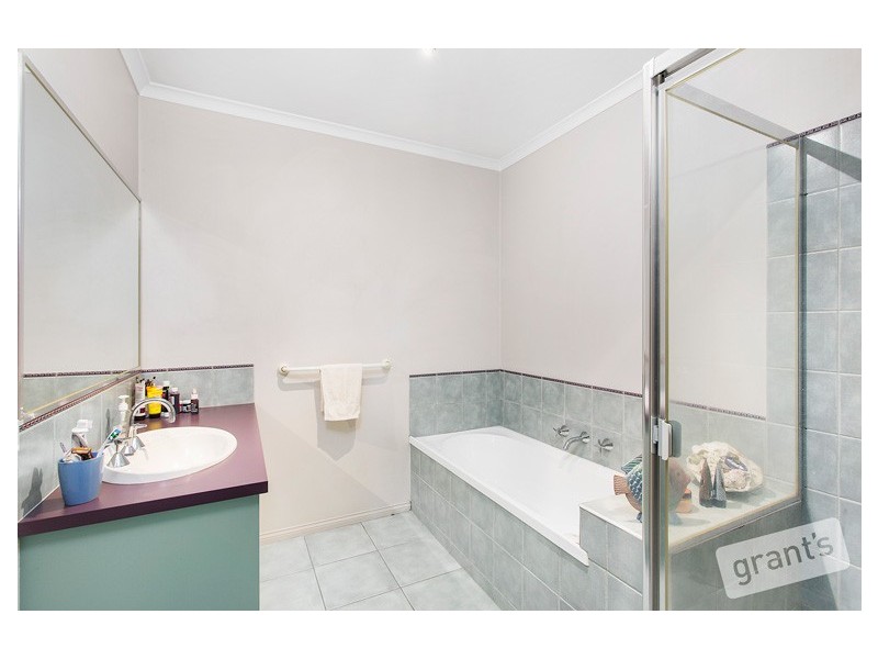 9 Wilona Way, Berwick VIC 3806