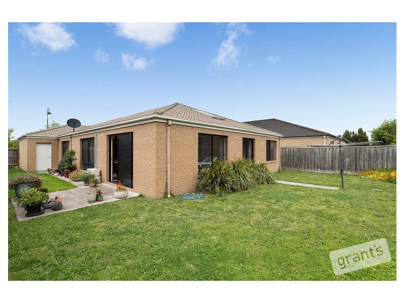 20 Mermaid Grove, Lyndhurst VIC 3975