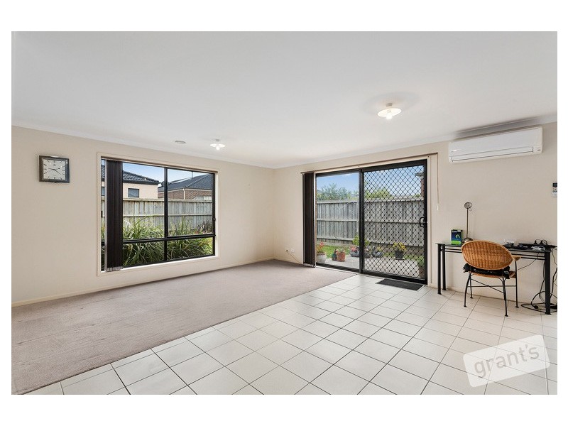 20 Mermaid Grove, Lyndhurst VIC 3975