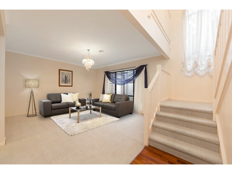 5 Kippenross Drive, Narre Warren South VIC 3805