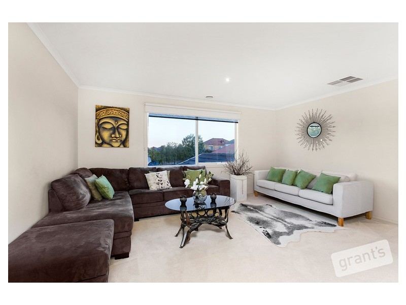 60 Berwick Springs Promenade, Narre Warren South VIC 3805