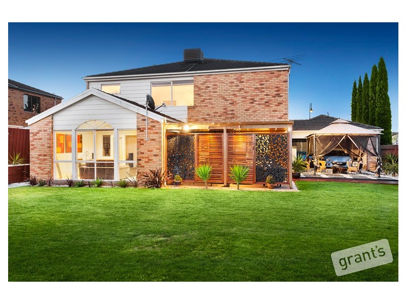 60 Berwick Springs Promenade, Narre Warren South VIC 3805