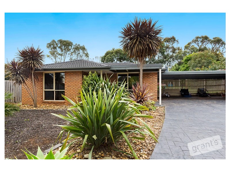 3 Lauder Place, Berwick VIC 3806