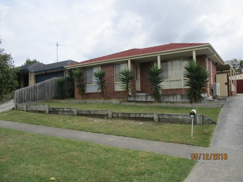 16 Mearby Drive, Pakenham VIC 3810