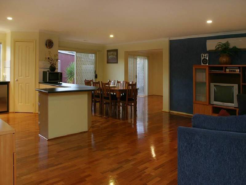 12 Chelsea Crescent, Berwick VIC 3806