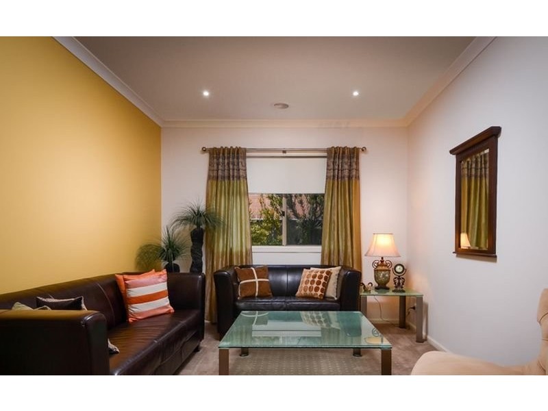 24 Sabel Drive, Cranbourne North VIC 3977