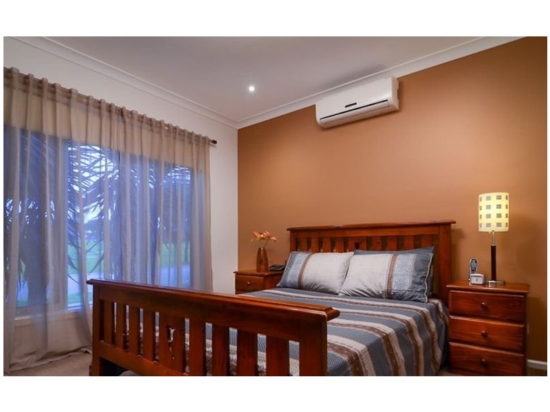 24 Sabel Drive, Cranbourne North VIC 3977