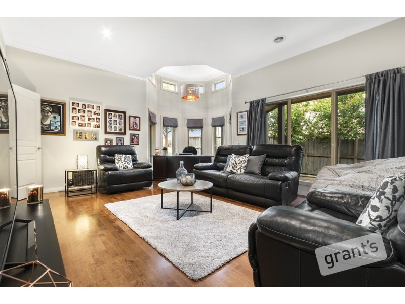 25 Braybrook Drive, Narre Warren South VIC 3805