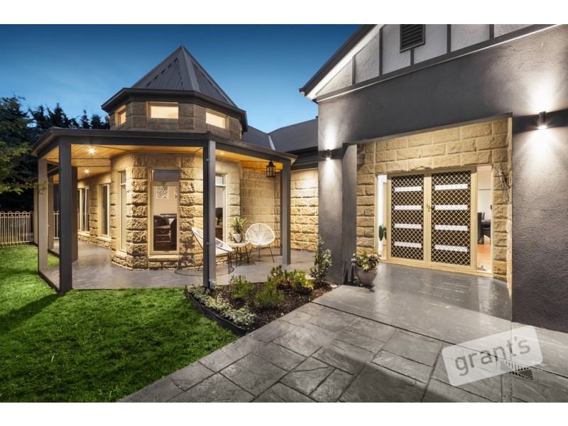 25 Braybrook Drive, Narre Warren South VIC 3805