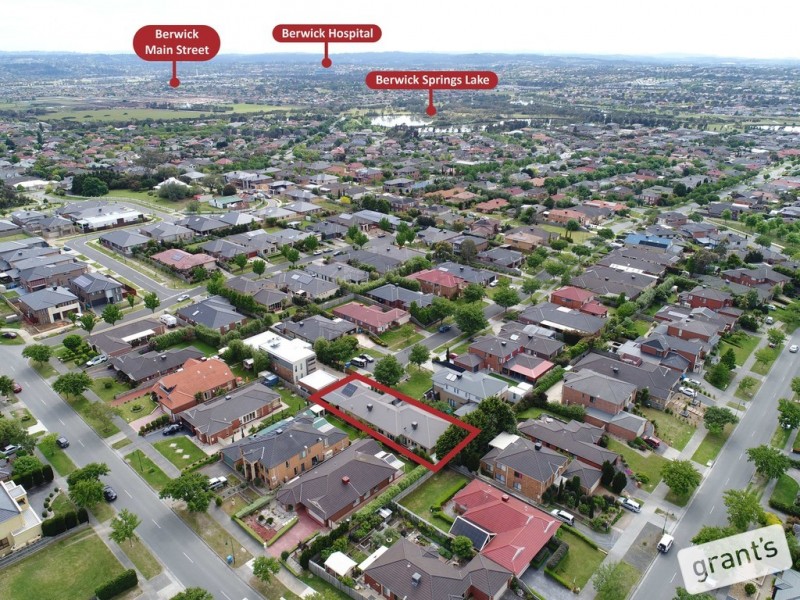 25 Braybrook Drive, Narre Warren South VIC 3805