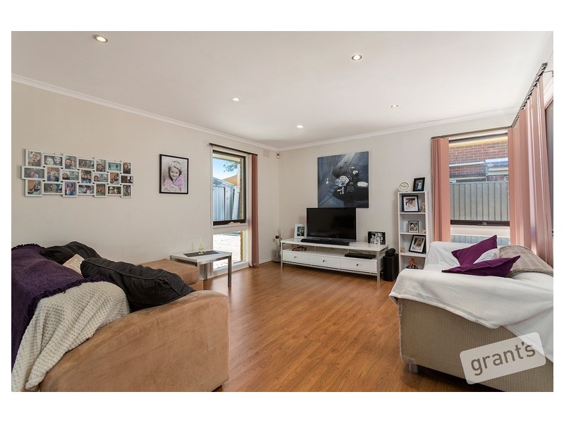 14 Arleon Crescent, Cranbourne VIC 3977