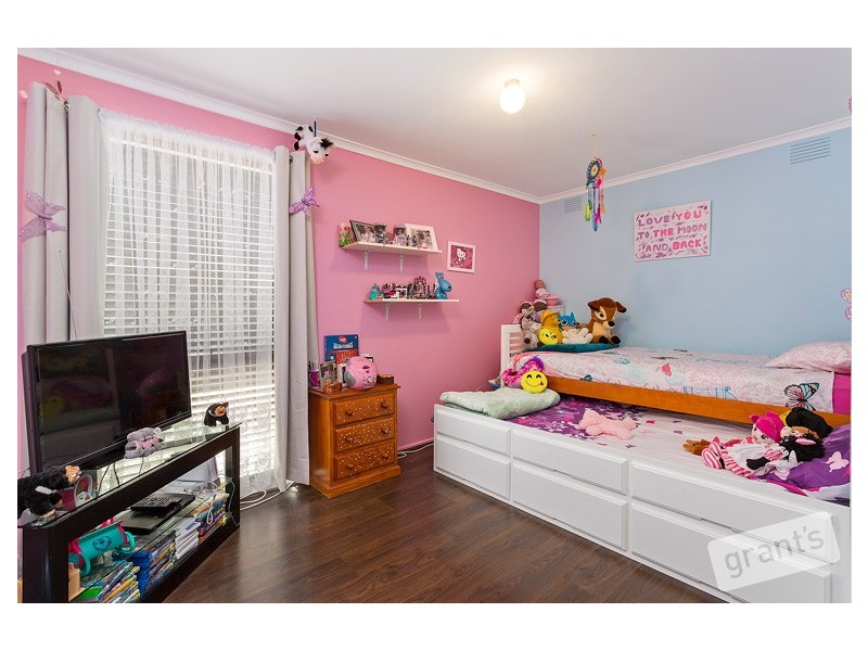 14 Arleon Crescent, Cranbourne VIC 3977