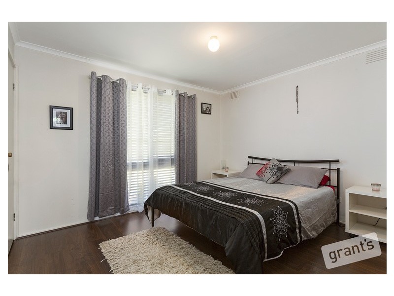 14 Arleon Crescent, Cranbourne VIC 3977