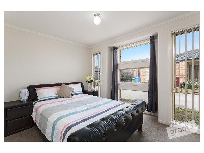 4/107 Breens Road, Cranbourne West VIC 3977