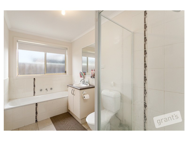 4/107 Breens Road, Cranbourne West VIC 3977