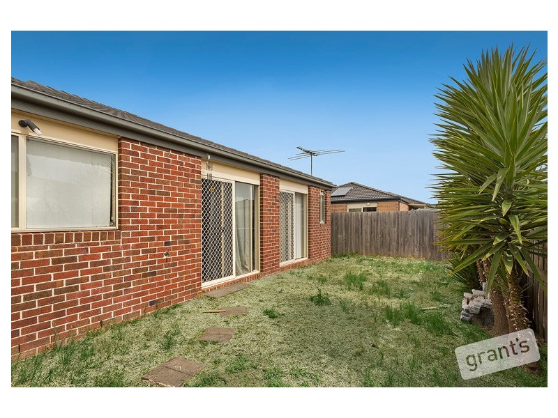 4/107 Breens Road, Cranbourne West VIC 3977