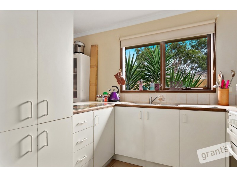 25 Insignia Crescent, Berwick VIC 3806