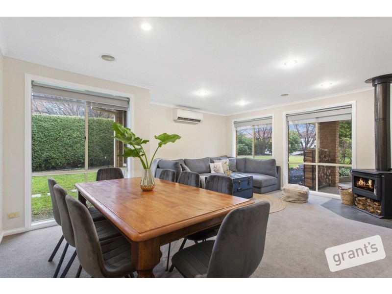 13 Mayfair Crescent, Narre Warren VIC 3805