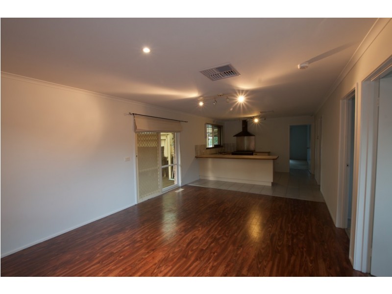 1 Willslie Crescent, Berwick VIC 3806
