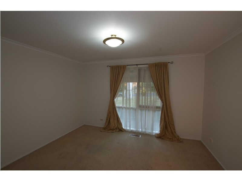 1 Willslie Crescent, Berwick VIC 3806