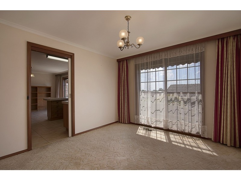 4/3 Rutland Road, Berwick VIC 3806