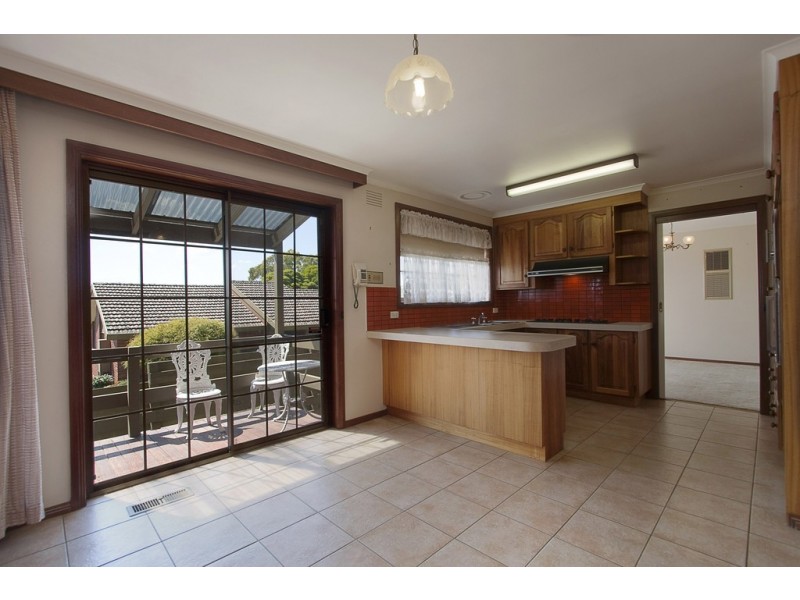 4/3 Rutland Road, Berwick VIC 3806