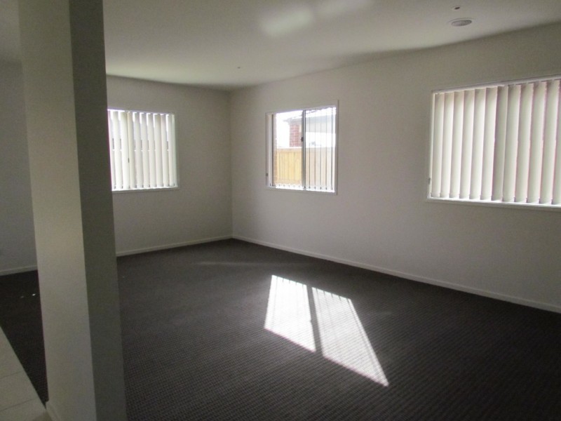 25 Frankland Street, Clyde North VIC 3978