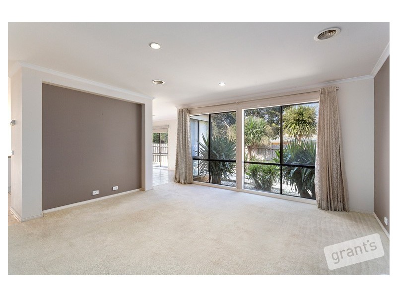 23 Charles Conder Place, Berwick VIC 3806