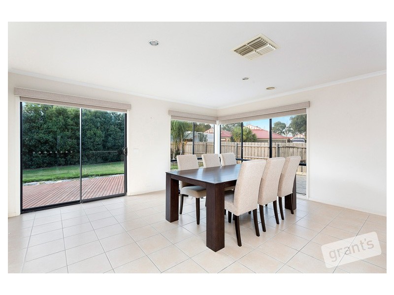 23 Charles Conder Place, Berwick VIC 3806