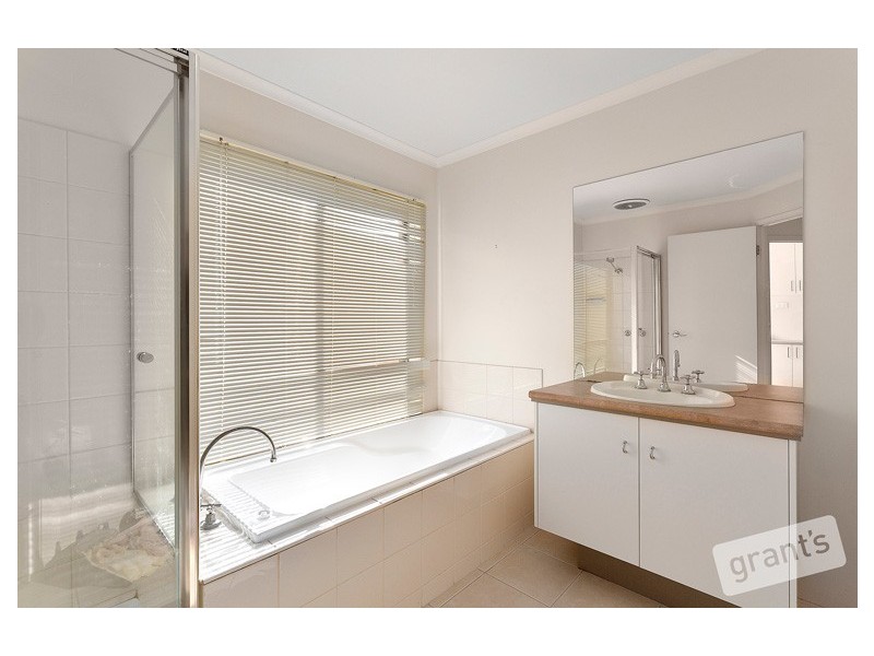 23 Charles Conder Place, Berwick VIC 3806