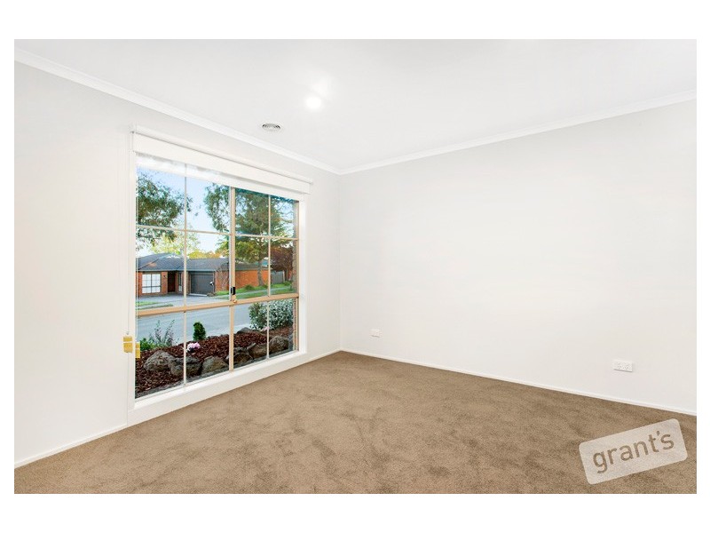 16 Terrapin Drive, Narre Warren South VIC 3805