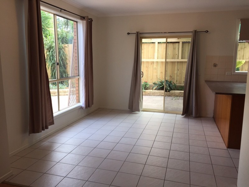 1 Leigh Drive, Pakenham VIC 3810