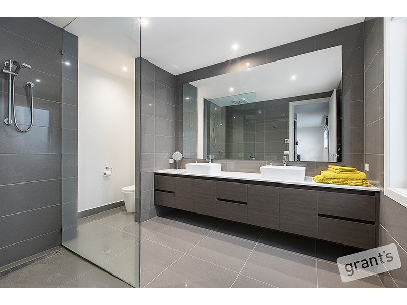 17 Trovita Drive, Berwick VIC 3806